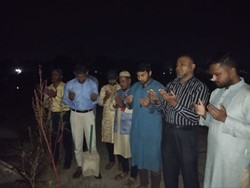 Show details for ফ্যাসিবাদবিরোধী গণবিপ্লবে শাহাদাৎ বরণকারী কিশোর শহীদ মাহাবুব হাসান নিলয়ের কবর জিয়ারতে আমরা Picture of ফ্যাসিবাদবিরোধী গণবিপ্লবে শাহাদাৎ বরণকারী কিশোর শহীদ মাহাবুব হাসান নিলয়ের কবর জিয়ারতে আমরা